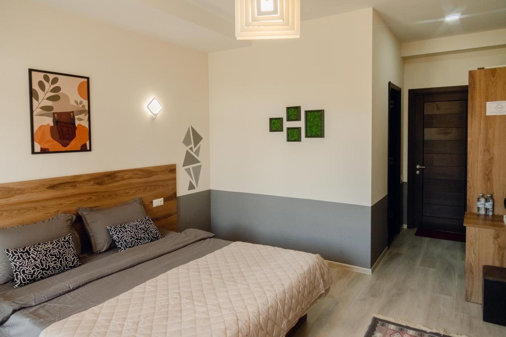 טביליסי Hotel Graf T מראה חיצוני תמונה